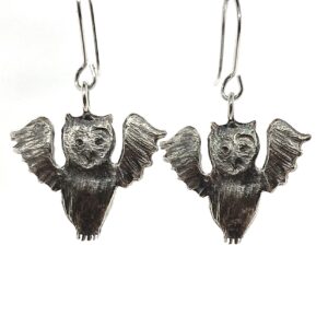 Pöllö huhuu-korvakorut